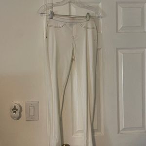 HUE white jeggings